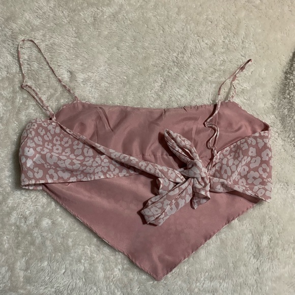 🌸(3/$20) y2k pink cheetah print crop top cami - Picture 2 of 3